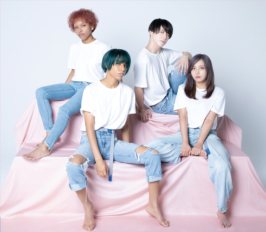 女王蜂 New Single「催眠術」女王蜂公式サイト